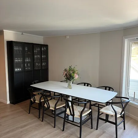 Leilighet With Roof Terrace In